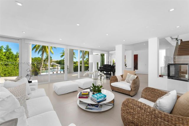 481 S Mashta Drive, Key Biscayne, FL 33149