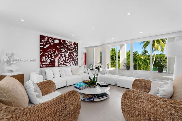 481 S Mashta Drive, Key Biscayne, FL 33149