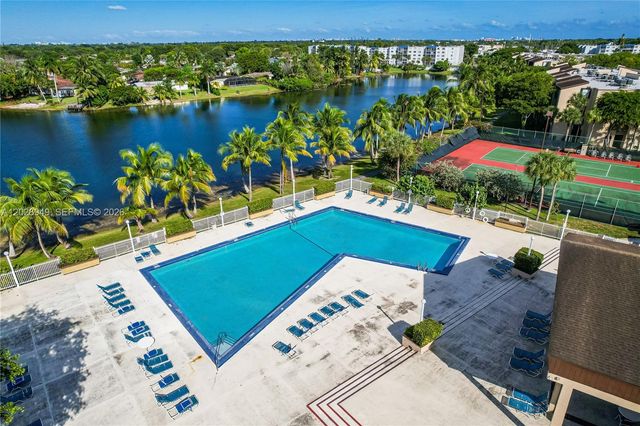 14501 N Kendall Dr 212H, Miami, FL 33186