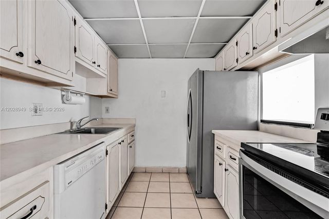 14501 N Kendall Dr 212H, Miami, FL 33186