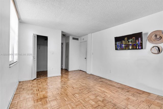 14501 N Kendall Dr 212H, Miami, FL 33186