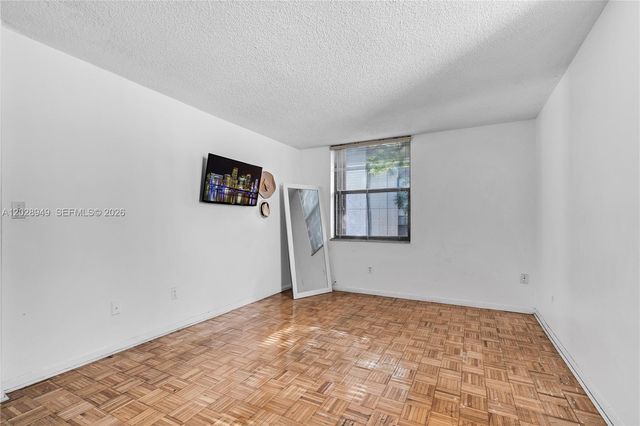 14501 N Kendall Dr 212H, Miami, FL 33186