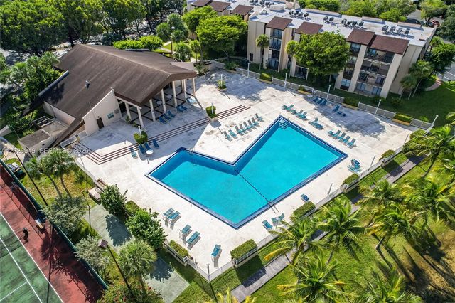 14501 N Kendall Dr 212H, Miami, FL 33186