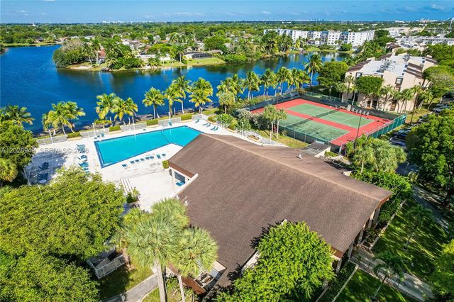 14501 N Kendall Dr 212H, Miami, FL 33186