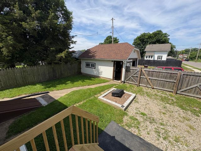 653 N E Street, Hamilton, OH 45013