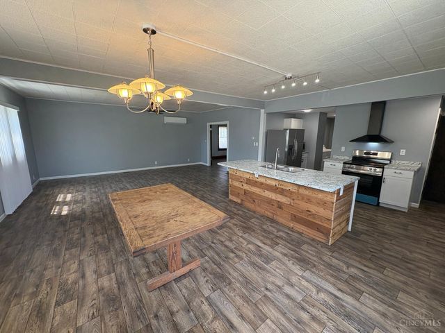 653 N E Street, Hamilton, OH 45013