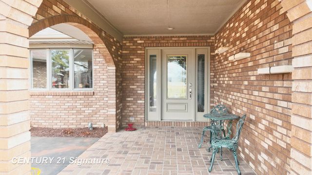 6728 N River Road, Tittabawassee Twp, MI 48623