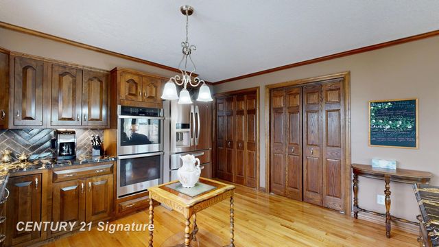 6728 N River Road, Tittabawassee Twp, MI 48623