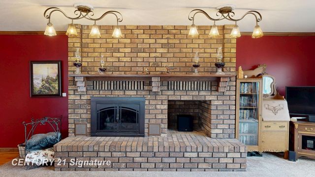 6728 N River Road, Tittabawassee Twp, MI 48623