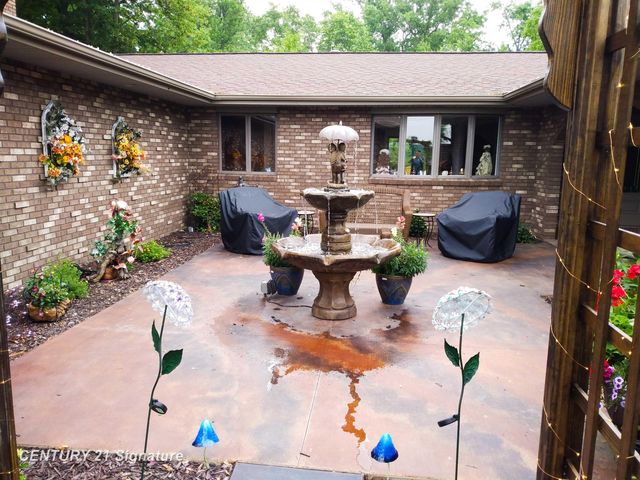 6728 N River Road, Tittabawassee Twp, MI 48623