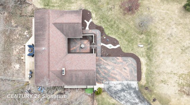 6728 N River Road, Tittabawassee Twp, MI 48623