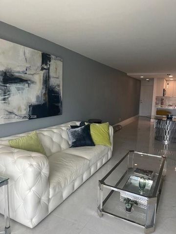 1160 Hillsboro Mile 204 204, Hillsboro Beach, FL 33062