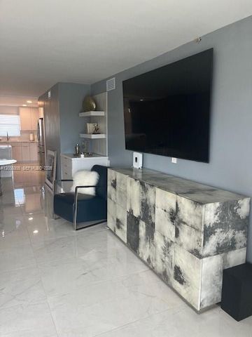 1160 Hillsboro Mile 204 204, Hillsboro Beach, FL 33062