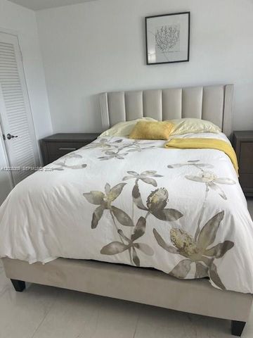 1160 Hillsboro Mile 204 204, Hillsboro Beach, FL 33062