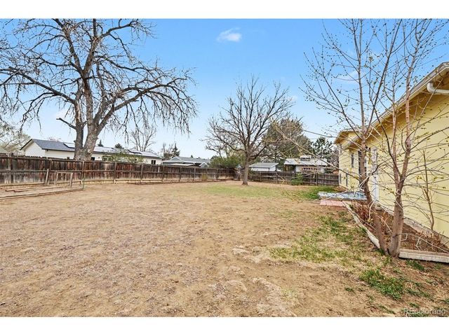 11055 Dahlia Ct, Thornton, CO 80233