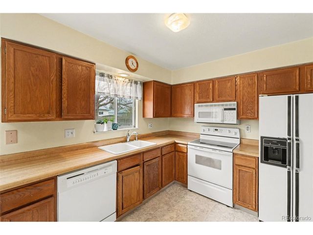 11055 Dahlia Ct, Thornton, CO 80233