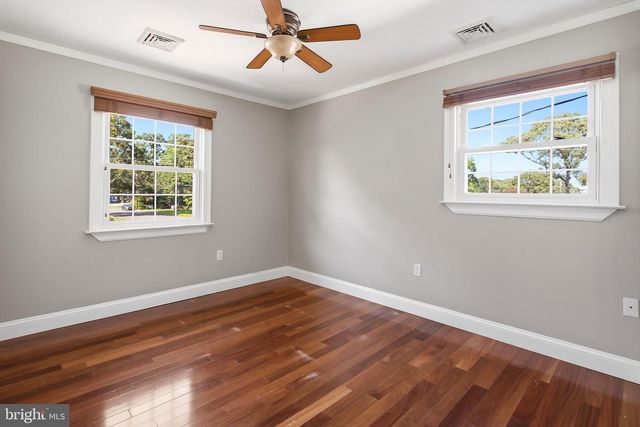 213 LAWRENCE DR, Lanoka Harbor, NJ 08734
