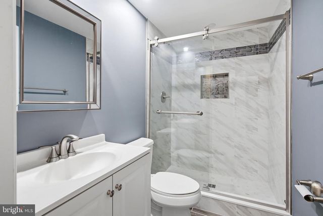 213 LAWRENCE DR, Lanoka Harbor, NJ 08734