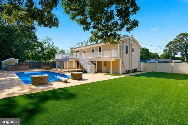 213 LAWRENCE DR, Lanoka Harbor, NJ 08734