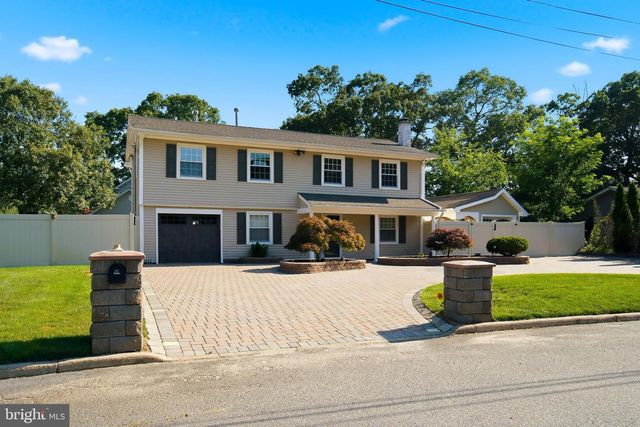 213 LAWRENCE DR, Lanoka Harbor, NJ 08734