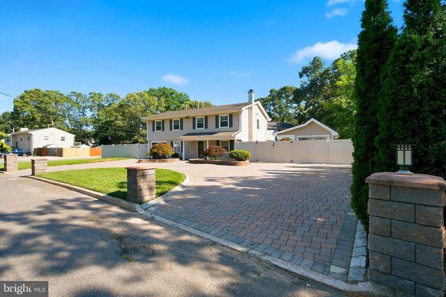 213 LAWRENCE DR, Lanoka Harbor, NJ 08734