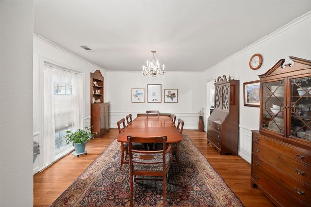 2229 Maroneal Street, Houston, TX 77030