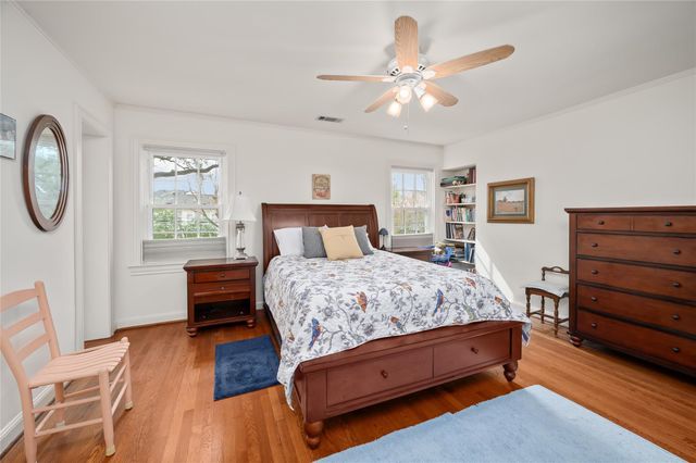 2229 Maroneal Street, Houston, TX 77030