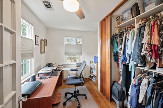 2229 Maroneal Street, Houston, TX 77030