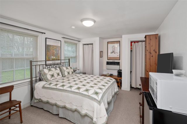 2229 Maroneal Street, Houston, TX 77030