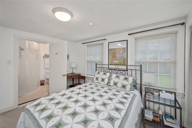 2229 Maroneal Street, Houston, TX 77030