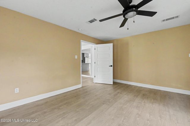 152 Lafayette Circle, Ocean Springs, MS 39564