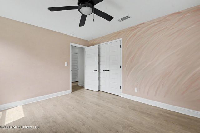 152 Lafayette Circle, Ocean Springs, MS 39564