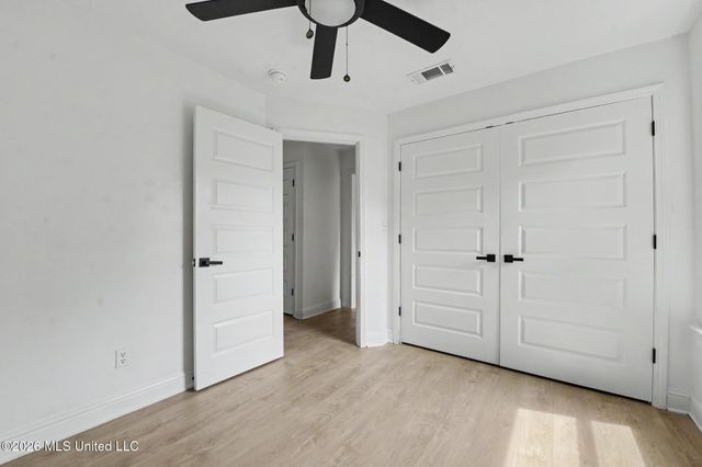 152 Lafayette Circle, Ocean Springs, MS 39564