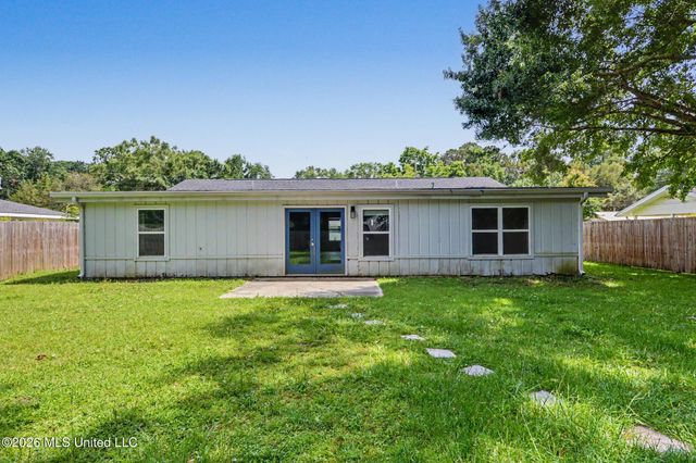 152 Lafayette Circle, Ocean Springs, MS 39564