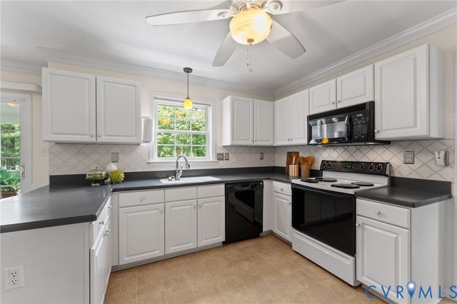 12342 Collinstone Pl, Glen Allen, VA 23059