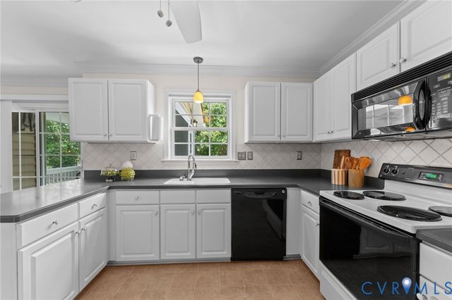 12342 Collinstone Pl, Glen Allen, VA 23059