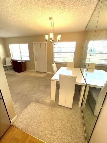 104 Royal Oak Drive 103, Vero Beach, FL 32962