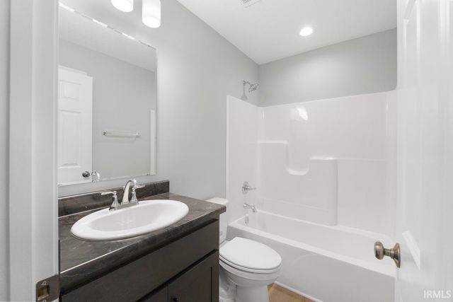 801 Lagonda Trail, Fort Wayne, IN 46818