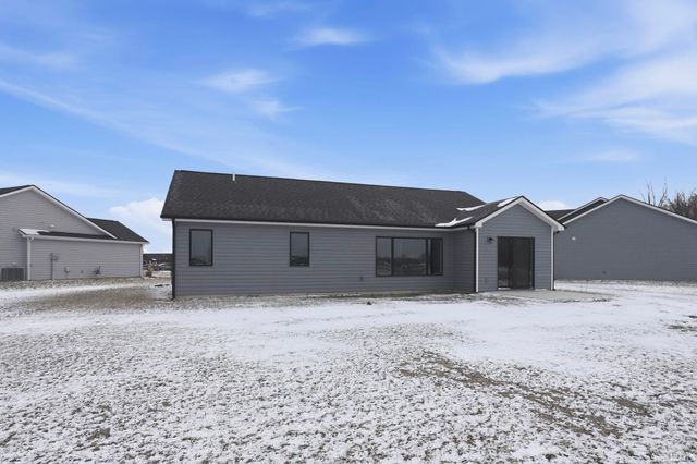 801 Lagonda Trail, Fort Wayne, IN 46818