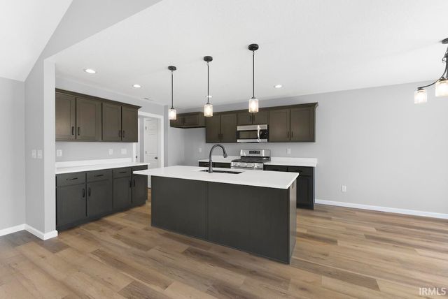 801 Lagonda Trail, Fort Wayne, IN 46818