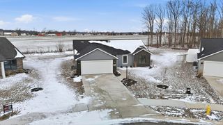 801 Lagonda Trail, Fort Wayne, IN 46818