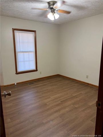 7098 Calamar Drive, Fayetteville, NC 28314