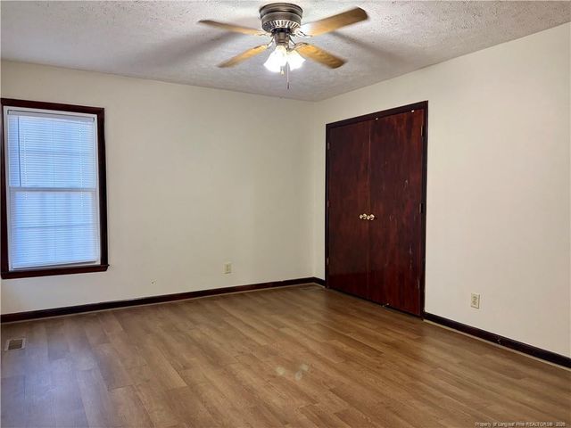 7098 Calamar Drive, Fayetteville, NC 28314