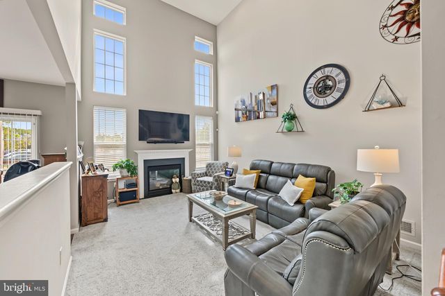 319 CHANCELLOR DR, Woodbury, NJ 08096