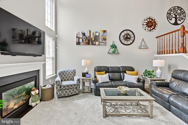 319 CHANCELLOR DR, Woodbury, NJ 08096