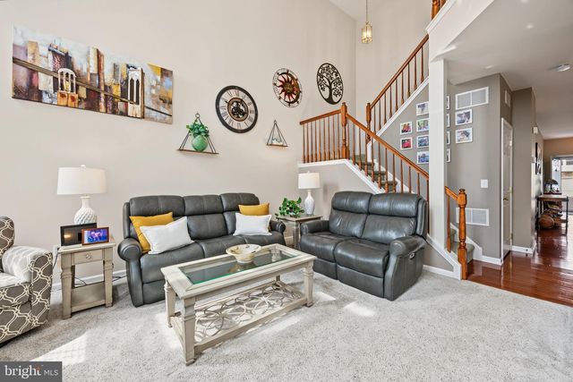 319 CHANCELLOR DR, Woodbury, NJ 08096