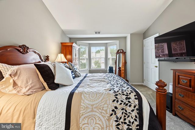 319 CHANCELLOR DR, Woodbury, NJ 08096
