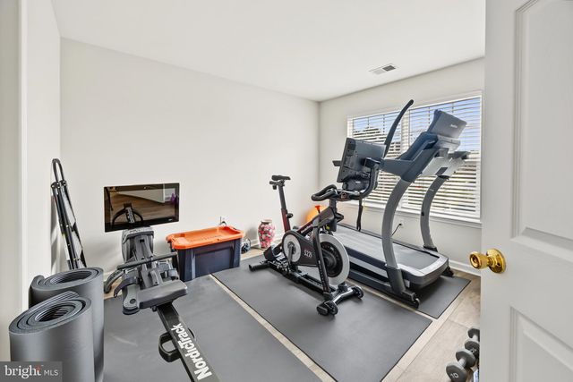 319 CHANCELLOR DR, Woodbury, NJ 08096