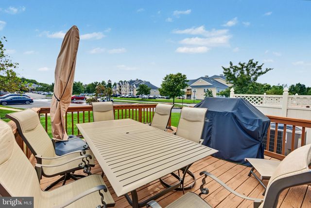 319 CHANCELLOR DR, Woodbury, NJ 08096