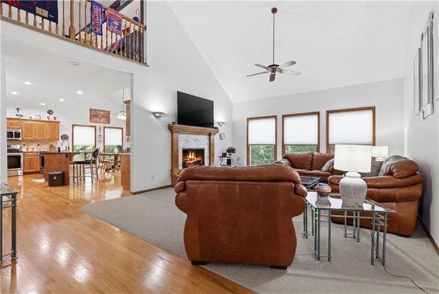 14760 Timber Lane, Bonner Springs, KS 66012